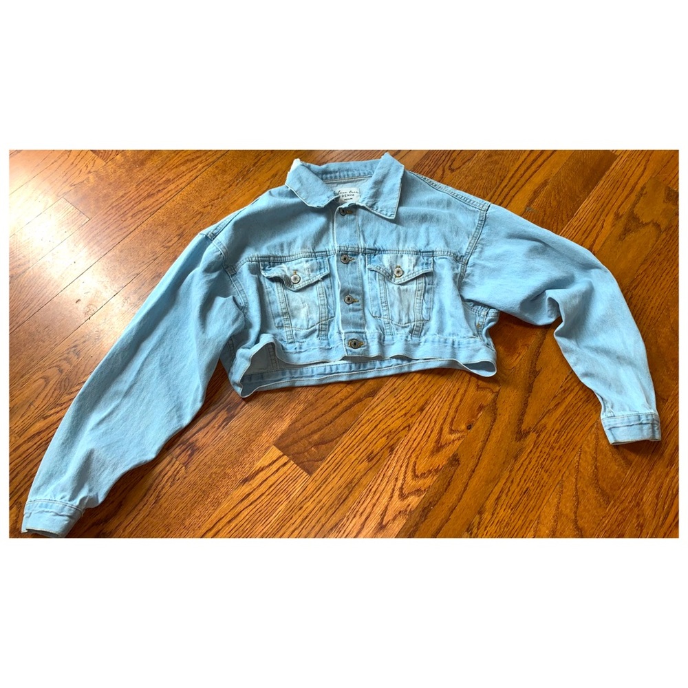 Crop denim jacket. BUNDLE AND SAVE